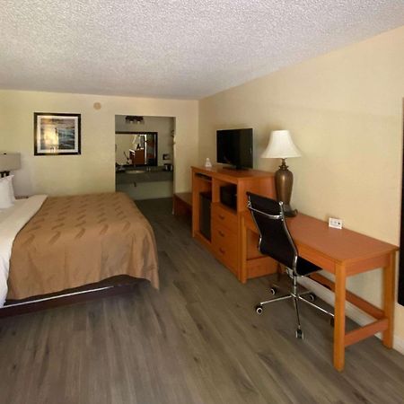 Quality Inn Near Manatee Springs State Park تشيفلاند المظهر الخارجي الصورة
