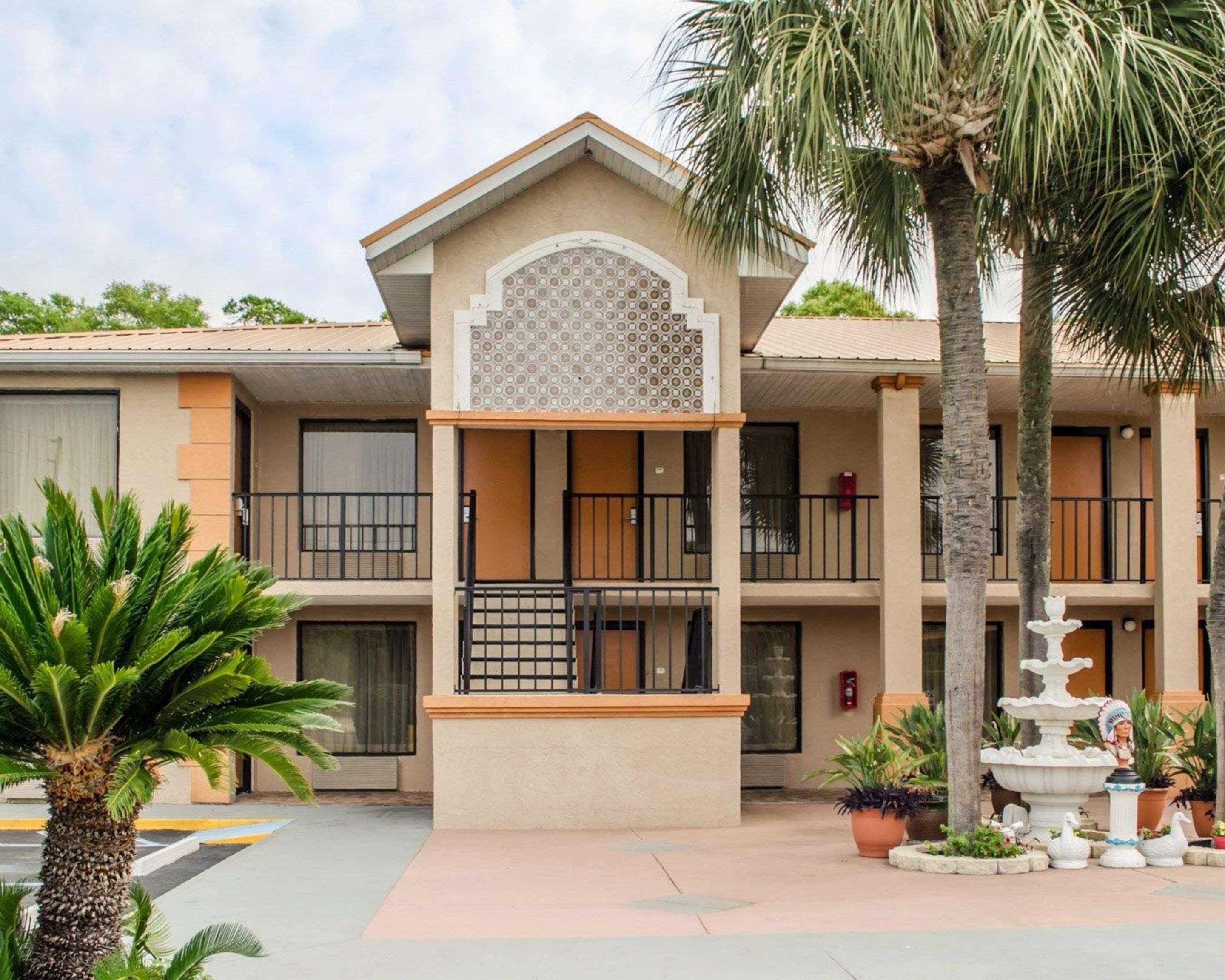 Quality Inn Near Manatee Springs State Park تشيفلاند المظهر الخارجي الصورة