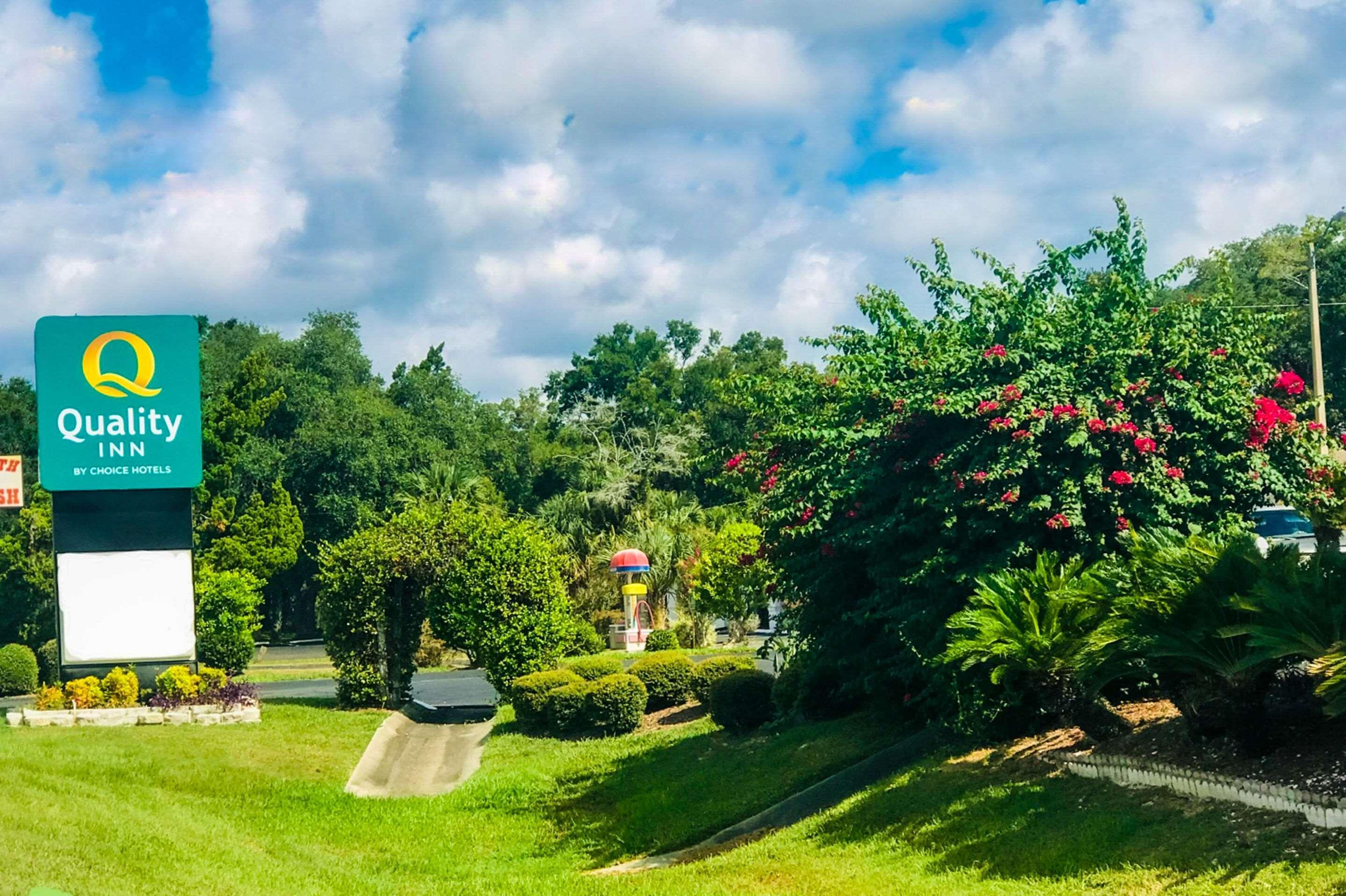 Quality Inn Near Manatee Springs State Park تشيفلاند المظهر الخارجي الصورة