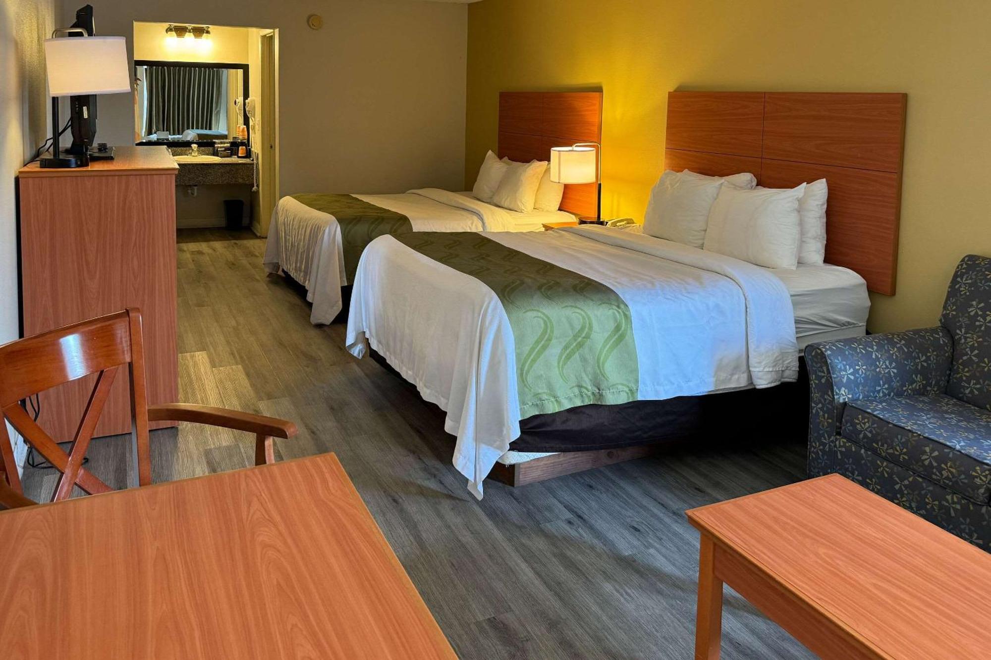 Quality Inn Near Manatee Springs State Park تشيفلاند المظهر الخارجي الصورة