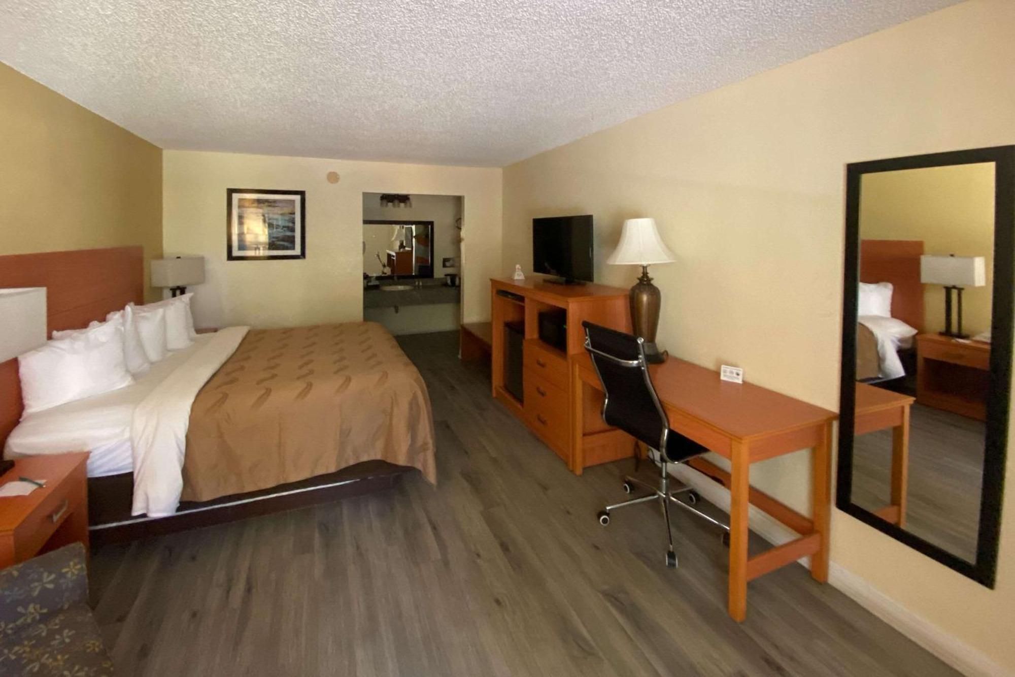 Quality Inn Near Manatee Springs State Park تشيفلاند المظهر الخارجي الصورة