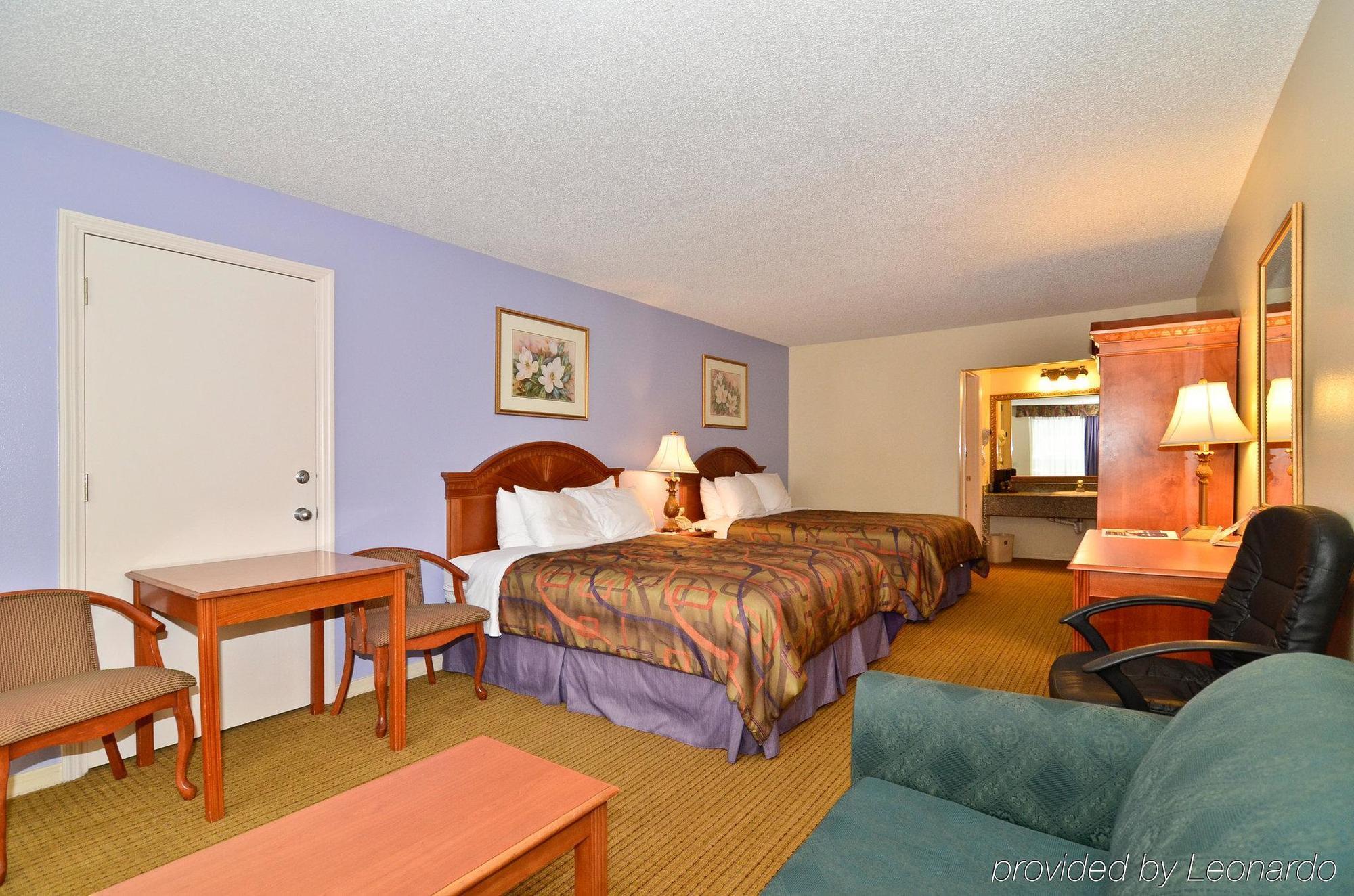 Quality Inn Near Manatee Springs State Park تشيفلاند الغرفة الصورة