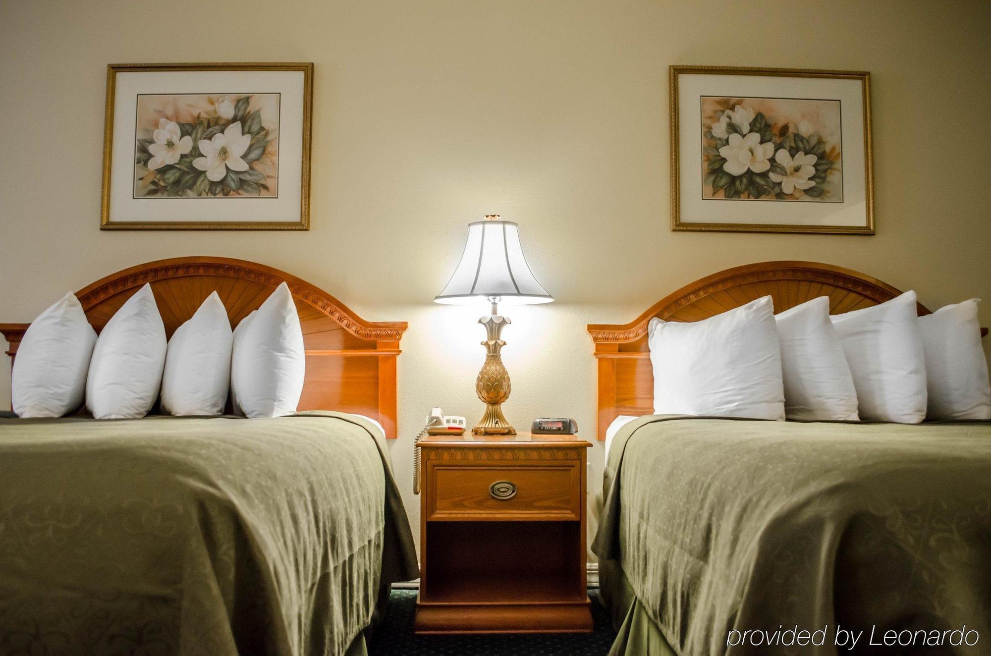Quality Inn Near Manatee Springs State Park تشيفلاند المظهر الخارجي الصورة