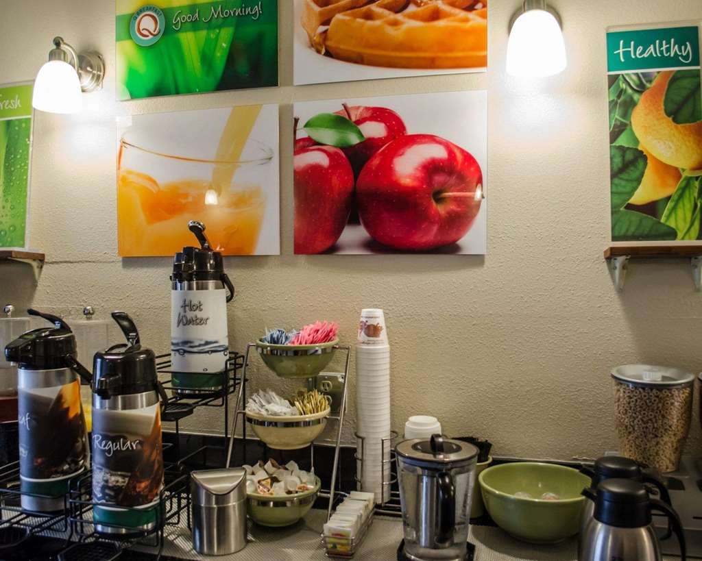 Quality Inn Near Manatee Springs State Park تشيفلاند المطعم الصورة